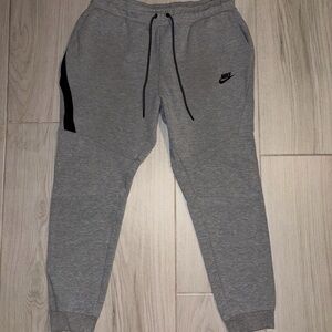 Nike Tech Gray Sweatpants